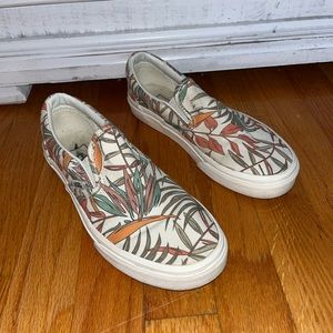 Women’s Size 7 Vans